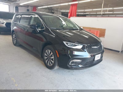 CHRYSLER PACIFICA HYBRID 2024