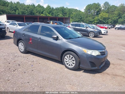 TOYOTA CAMRY 2012