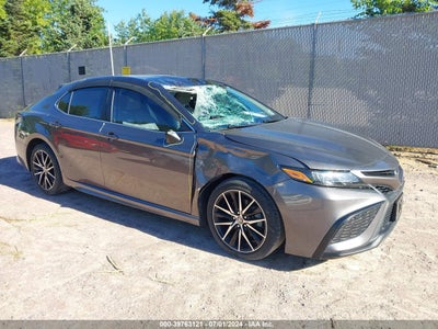 TOYOTA CAMRY 2021