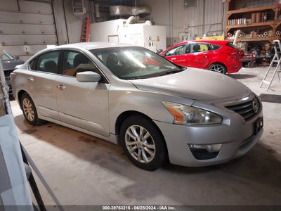 NISSAN ALTIMA 2015