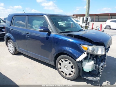 SCION SCION XB 2015