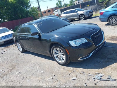 CHRYSLER 300 2017