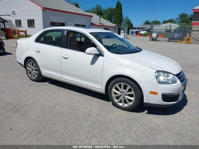 VOLKSWAGEN JETTA 2010
