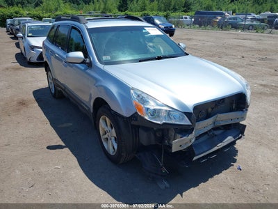 SUBARU OUTBACK 2014