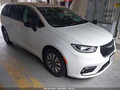 CHRYSLER PACIFICA HYBRID 2024