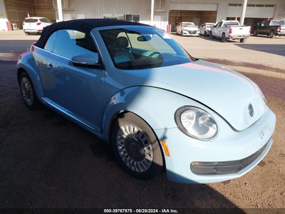 VOLKSWAGEN BEETLE 2015