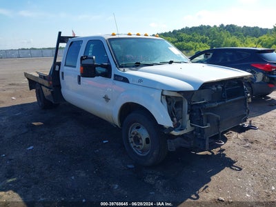 FORD F-350 CHASSIS 2015