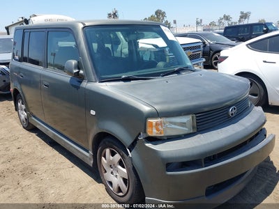SCION XB 2004