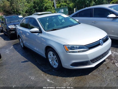 VOLKSWAGEN JETTA HYBRID 2013
