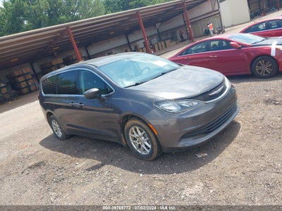 CHRYSLER PACIFICA 2017
