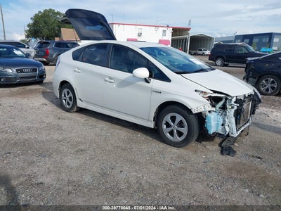 TOYOTA PRIUS 2015