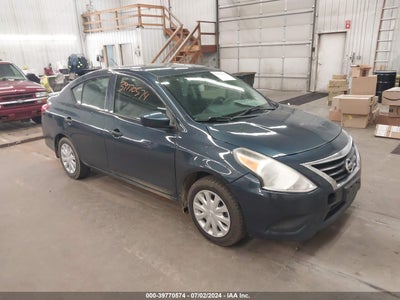 NISSAN VERSA 2017