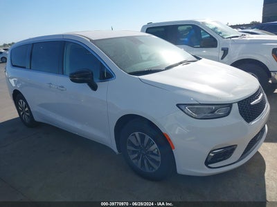 CHRYSLER PACIFICA HYBRID 2024