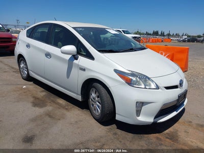 TOYOTA PRIUS PLUG-IN 2014
