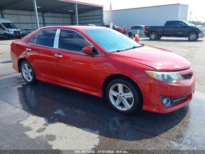 TOYOTA CAMRY 2012