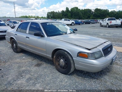 FORD CROWN VICTORIA 2010