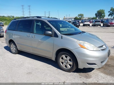 TOYOTA SIENNA 2009