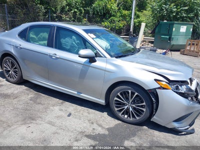 TOYOTA CAMRY 2018