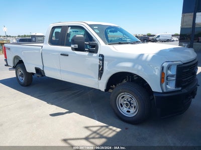 FORD F-250 2024
