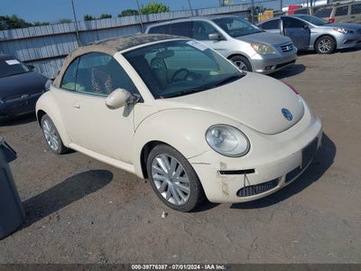 VOLKSWAGEN NEW BEETLE 2008