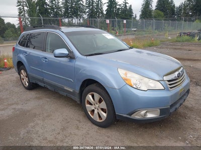 SUBARU OUTBACK 2011