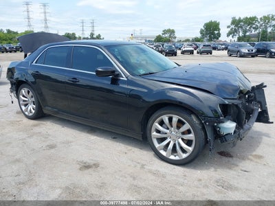 CHRYSLER 300 2019