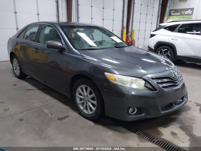 TOYOTA CAMRY 2011