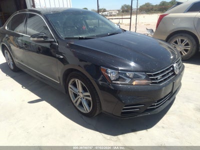 VOLKSWAGEN PASSAT 2017