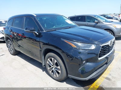 TOYOTA HIGHLANDER 2023