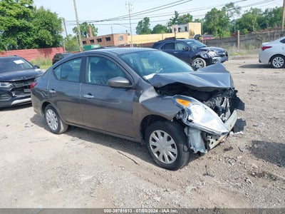 NISSAN VERSA 2016