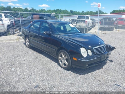 MERCEDES-BENZ E-CLASS 2001
