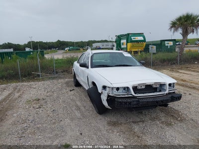 FORD CROWN VICTORIA 2011