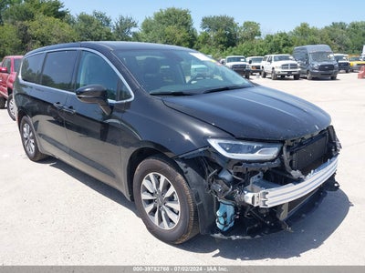 CHRYSLER PACIFICA HYBRID 2024