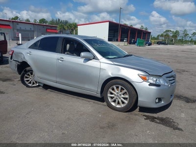 TOYOTA CAMRY 2010