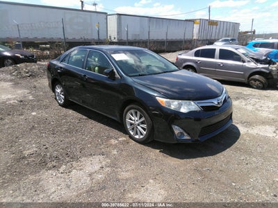 TOYOTA CAMRY 2012
