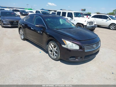 NISSAN MAXIMA 2010