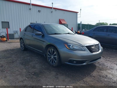 CHRYSLER 200 2012