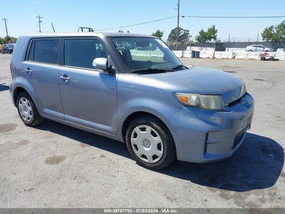 SCION XB 2012