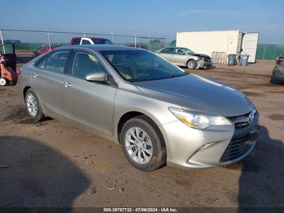 TOYOTA CAMRY 2016