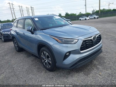TOYOTA HIGHLANDER 2023