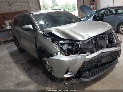 TOYOTA HIGHLANDER 2018