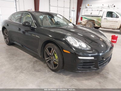 PORSCHE PANAMERA E-HYBRID 2015