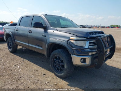 TOYOTA TUNDRA 2017