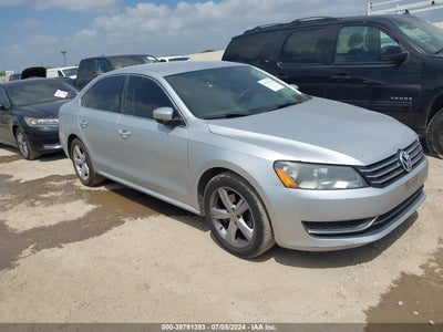 VOLKSWAGEN PASSAT 2014