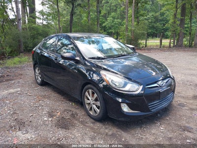HYUNDAI ACCENT 2012