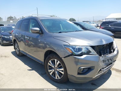 NISSAN PATHFINDER 2017