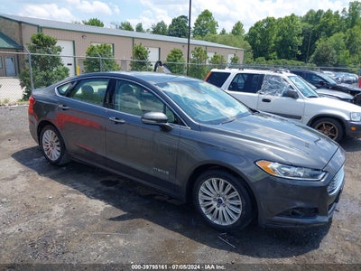 FORD FUSION HYBRID 2015