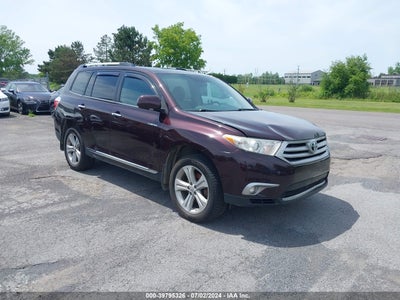 TOYOTA HIGHLANDER 2013