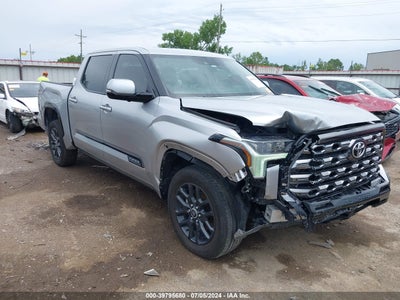 TOYOTA TUNDRA 2023