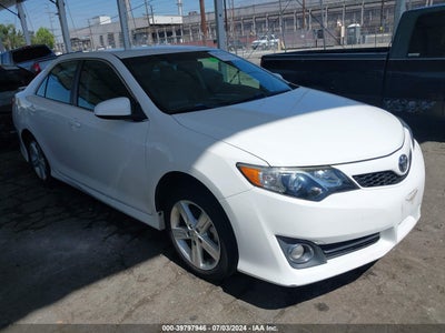TOYOTA CAMRY 2014